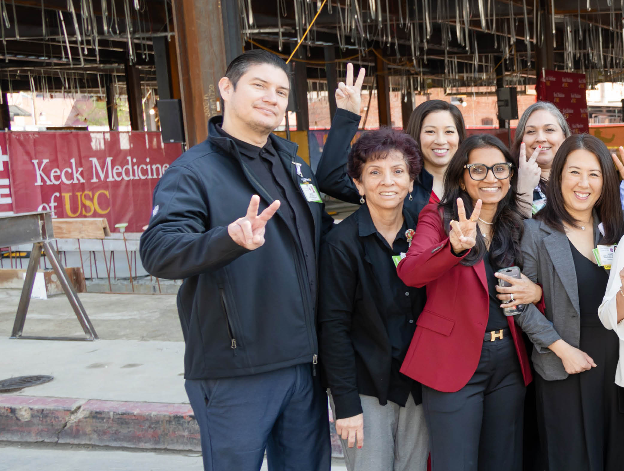 Pasadena MOB Last Beam Installation Ceremony - Keck Medicine of USC