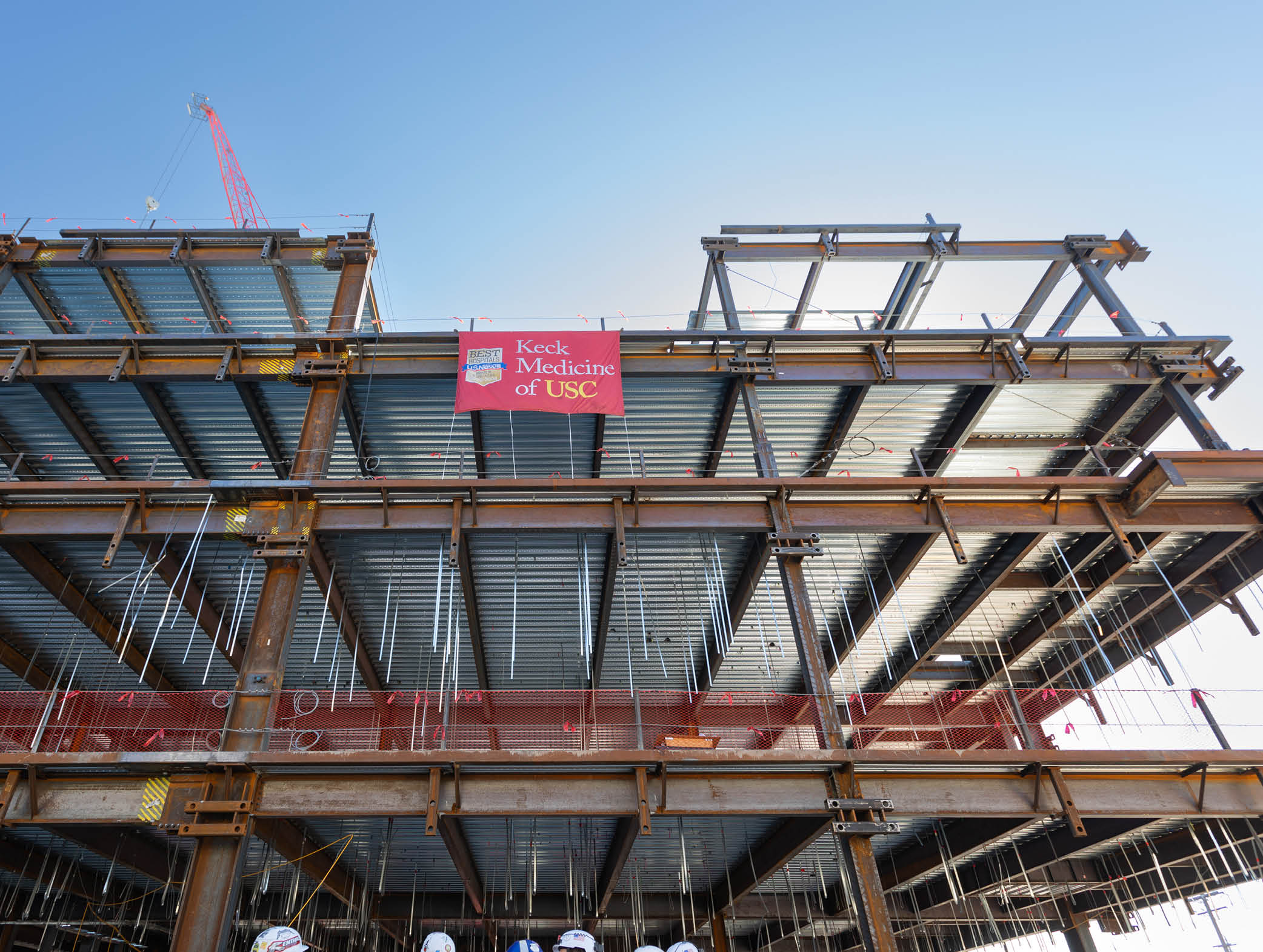 Pasadena MOB Last Beam Installation Ceremony - Keck Medicine of USC